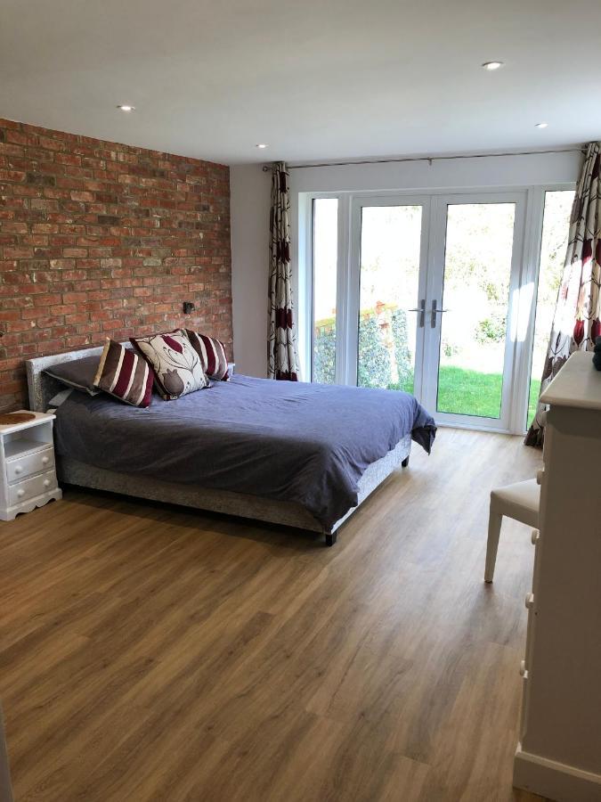 Lower Farm Lodge 스토우마켓 외부 사진